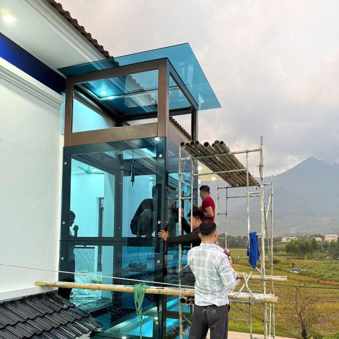 Thang máy ngoài trời
