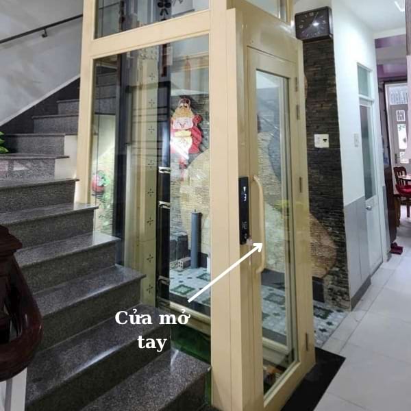 Cửa mở tay phù hợp với các công trình có diện tích nhỏ nhà cải tạo